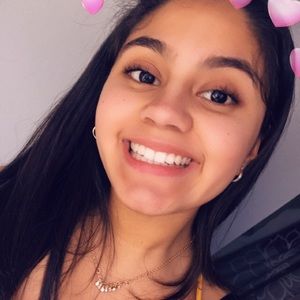 Meet your Posher, Briana